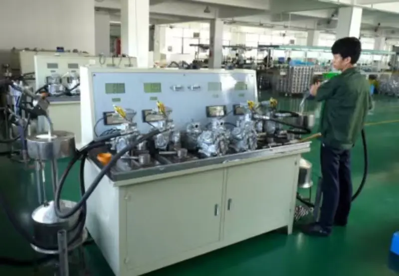 L'ugello del carburante ha un L'ugello del carburante ha un